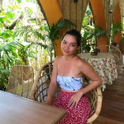 Chloe_me5