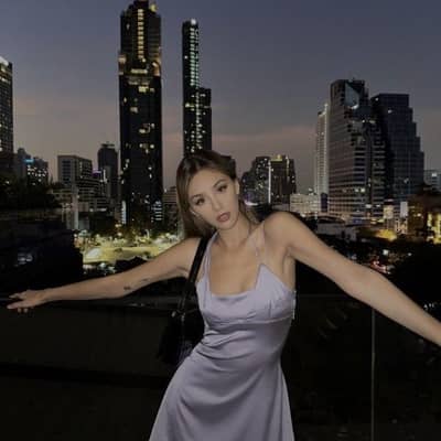 RAQUELLY04
