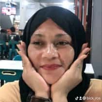 yusrika sari