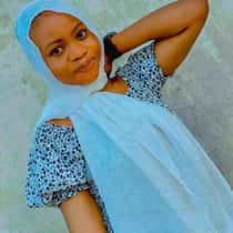 Aishat 🧡