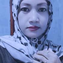 Elly Yuanita
