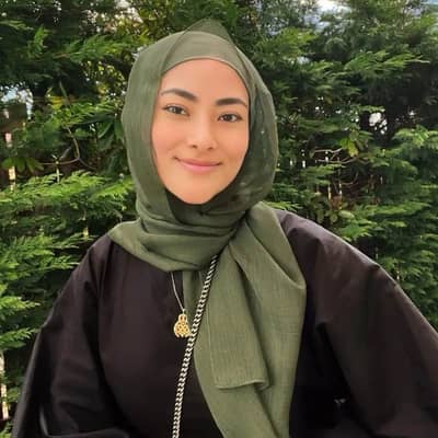 Amira